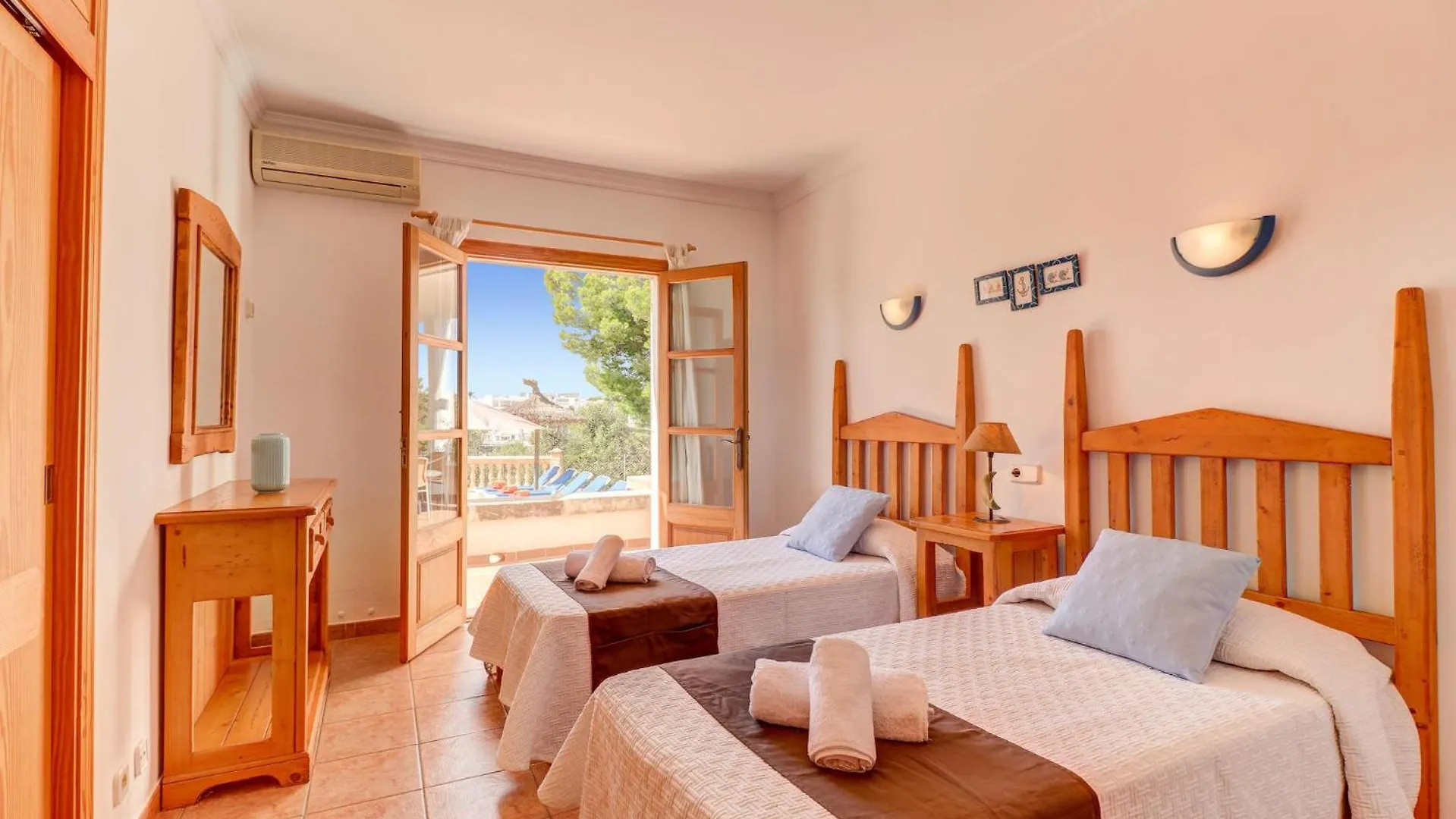 Villa Badia Dor By Villa Plus Cala d'Or  Cala d'Or (Mallorca)